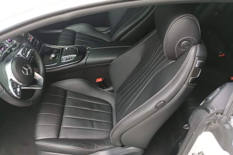 Used Mercedes-Benz E-Class 2020 E 260 Coupe Left Front Seat