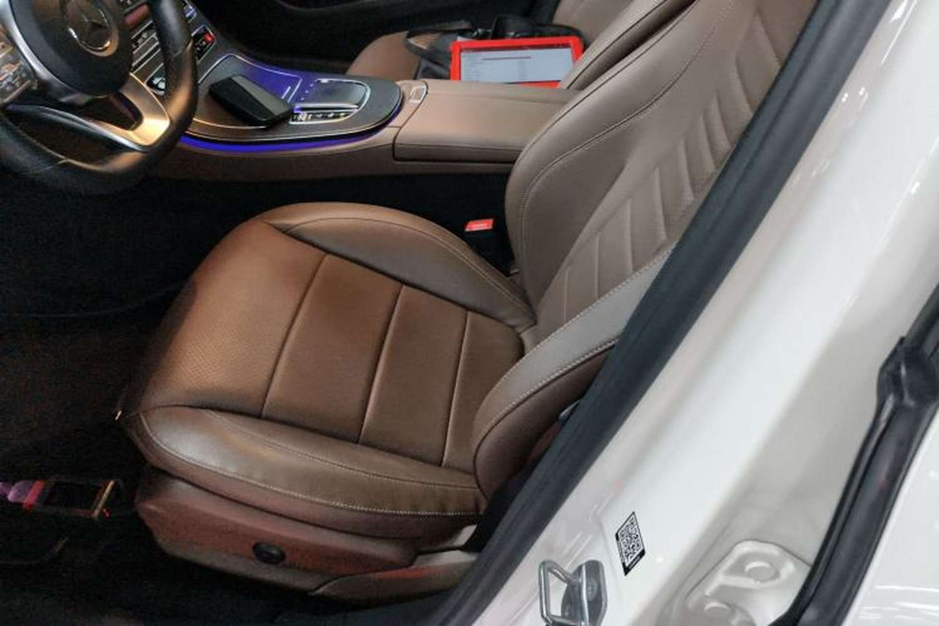 Used Mercedes-Benz E-Class 2020 E 300 L Sport Luxury Edition Left Front Seat