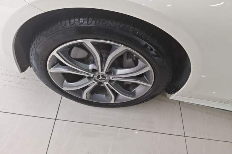 Used Mercedes-Benz E-Class 2020 E 300 L Sport Luxury Edition Left Front Wheel Hub