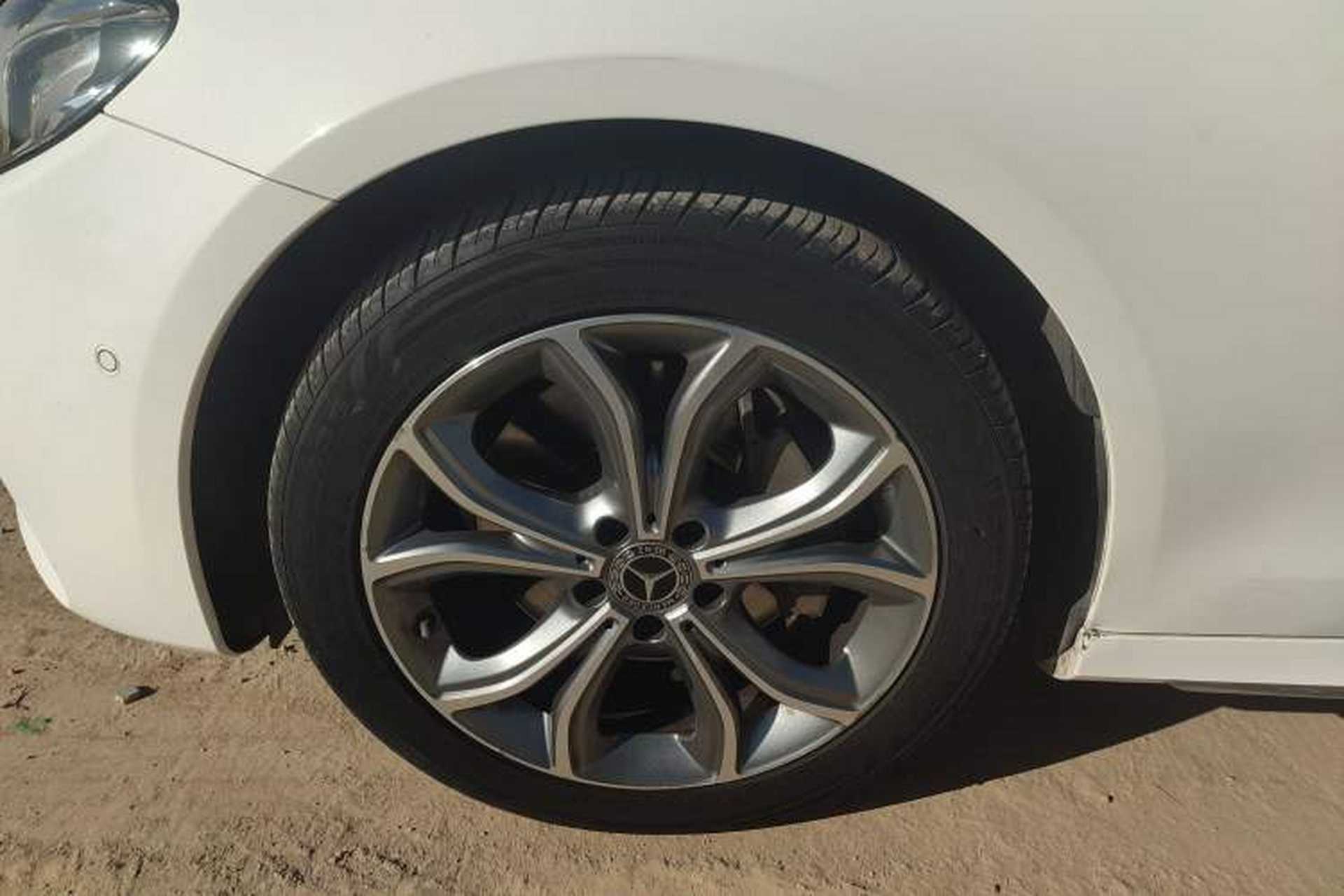Used Mercedes-Benz E-Class 2020 Restyled E 300 L Sporty and Stylish Edition Left Front Wheel Hub