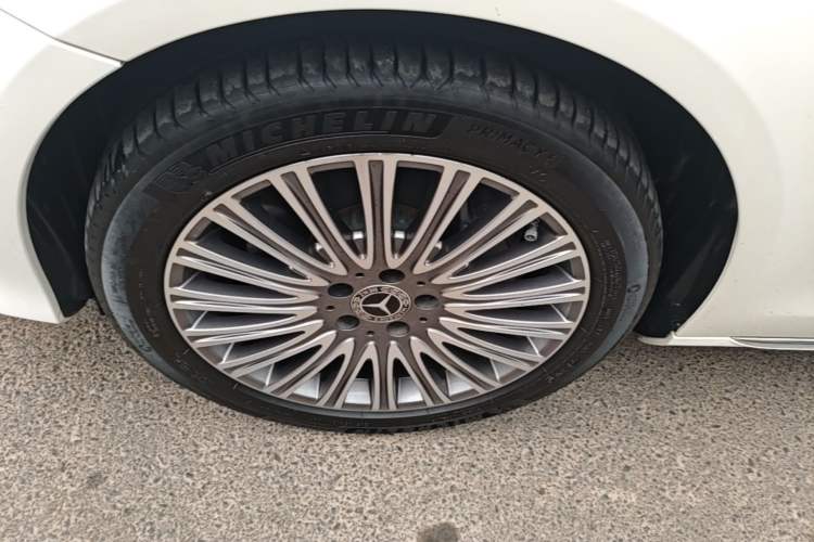 Used Mercedes-Benz E-Class 2020 E 300 L Luxury Model Left Front Wheel Hub