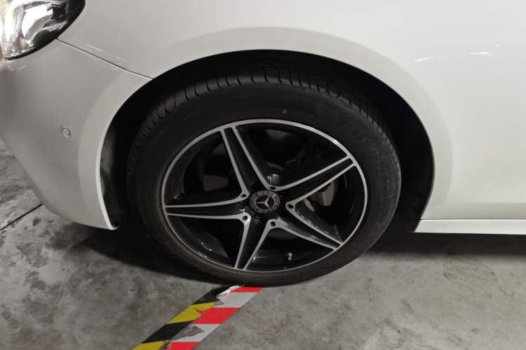 Used Mercedes-Benz E-Class 2020 Facelift E 260 Sport Edition Left Front Wheel Hub