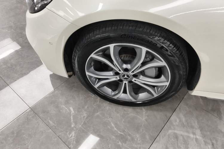 Used Mercedes-Benz E-Class 2020 E 300 L Sport Luxury Edition Left Front Wheel Hub