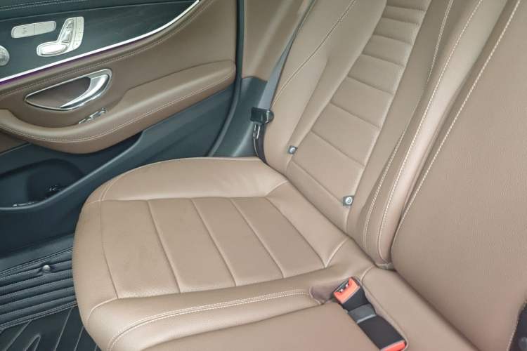 Used Mercedes-Benz E-Class 2020 E 300 L Sport Luxury Edition Left Rear Seat