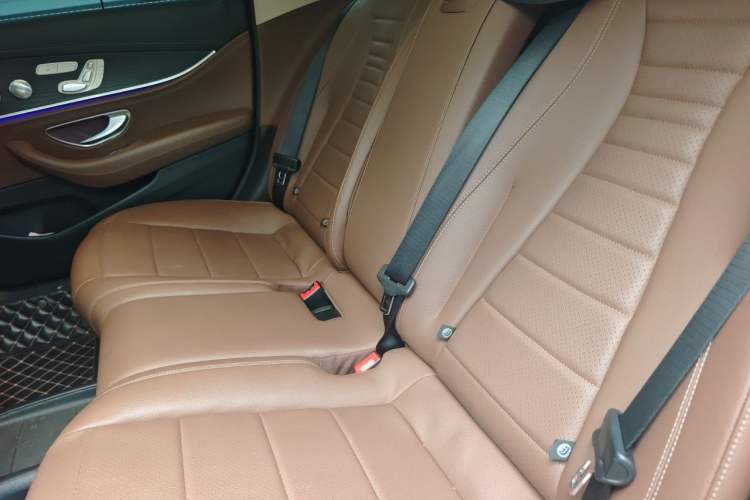 Used Mercedes-Benz E-Class 2020 E 300 L Sport Luxury Edition Left Rear Seat