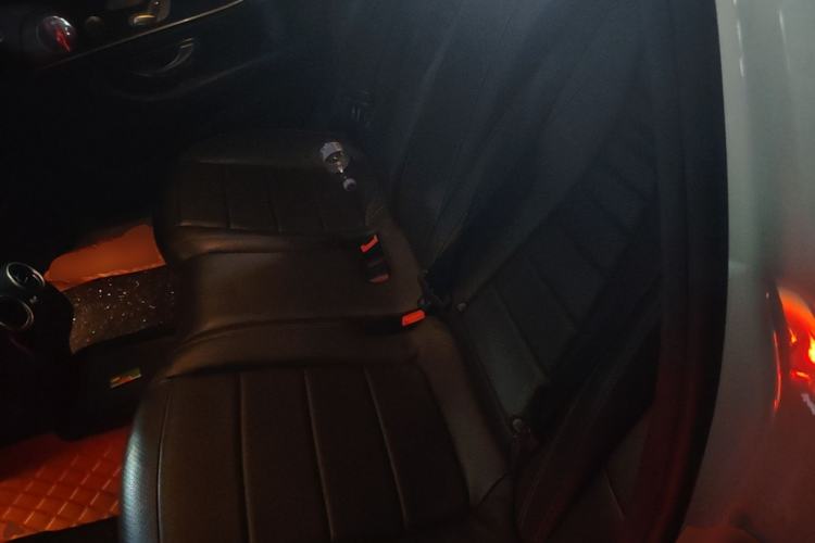 Used Mercedes-Benz E-Class 2020 E 300 L Sport Luxury Edition Left Rear Seat