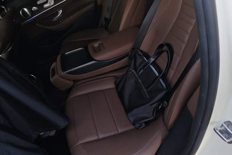Used Mercedes-Benz E-Class 2020 E 300 L Sport Luxury Edition Left Rear Seat