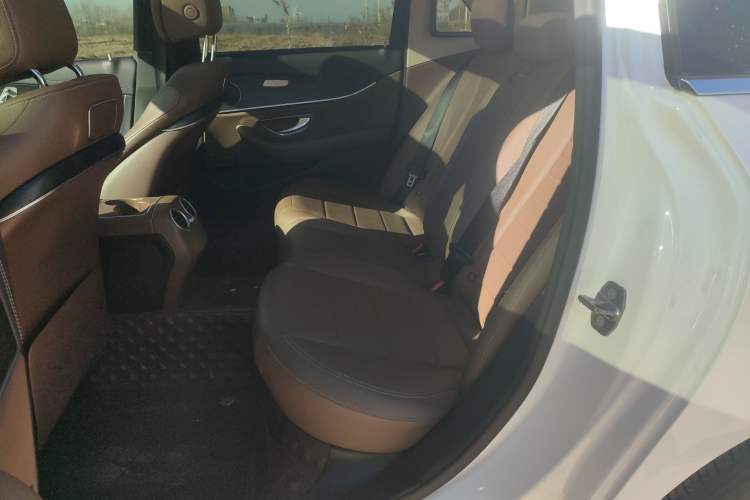Used Mercedes-Benz E-Class 2020 Restyled E 300 L Sporty and Stylish Edition Left Rear Seat