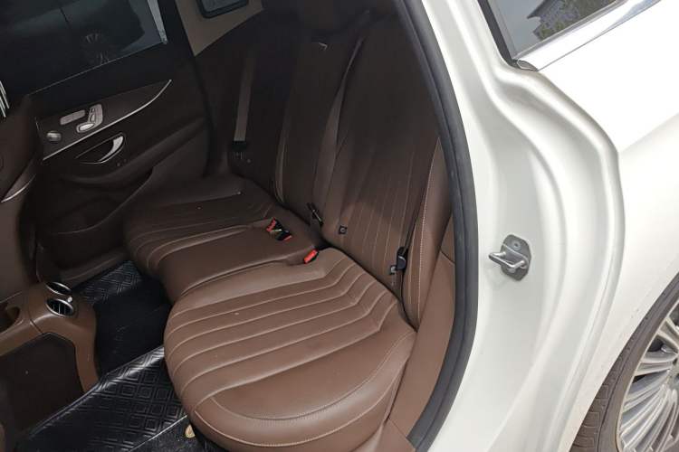 Used Mercedes-Benz E-Class 2020 E 300 L Luxury Model Left Rear Seat
