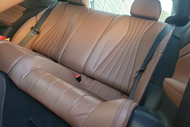 Used Mercedes-Benz E-Class 2020 E 260 4MATIC Coupe Left Rear Seat
