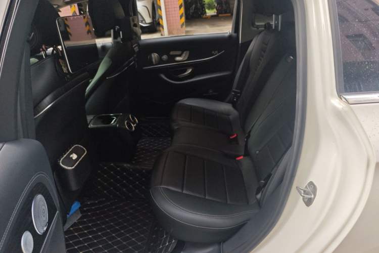 Used Mercedes-Benz E-Class 2020 Restyled E 300 L Sport Exclusive Edition Left Rear Seat