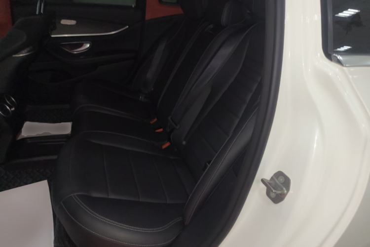 Used Mercedes-Benz E-Class 2020 E 300 L Sporty and Stylish Model Left Rear Seat