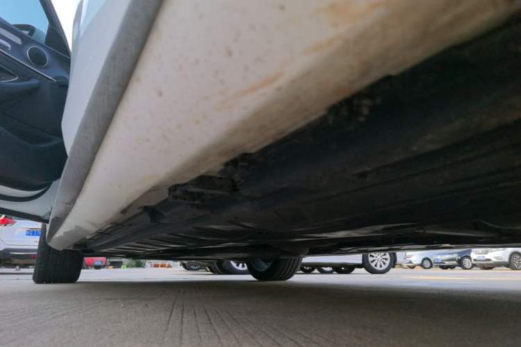 Used Mercedes-Benz E-Class 2020 E 260 L Sport Edition Left Side Sill