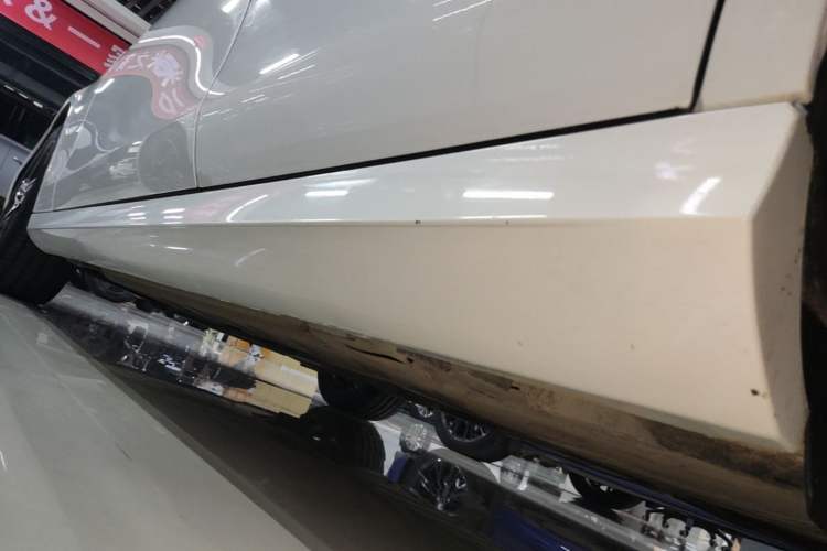 Used Mercedes-Benz E-Class 2020 Facelift E 260 Sport Edition Left Side Sill