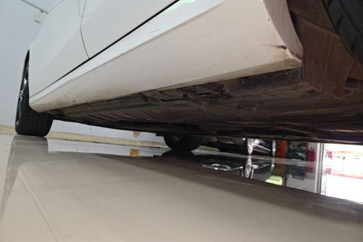 Used Mercedes-Benz E-Class 2020 E 260 Sport Edition Left Side Sill