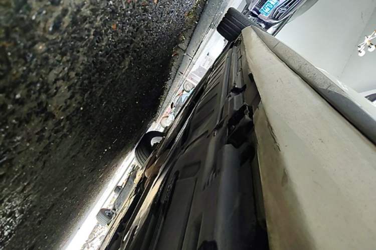 Used Mercedes-Benz E-Class 2020 Facelift E 260 L Sport Edition Left Side Sill