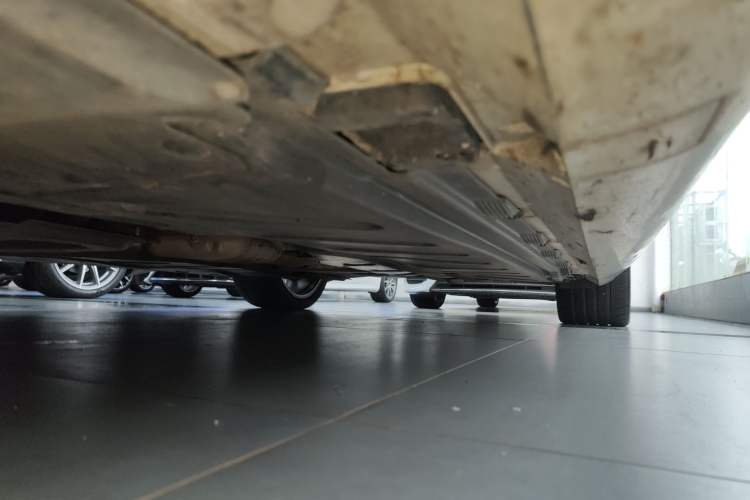 Used Mercedes-Benz E-Class 2020 E 260 Coupe Left Side Sill