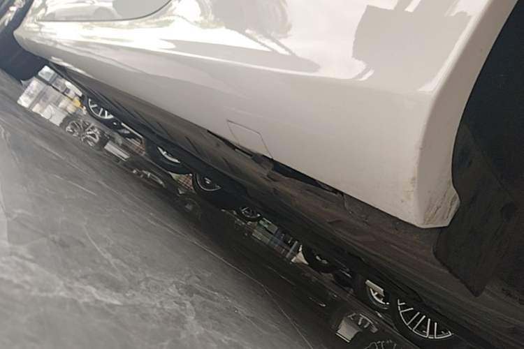 Used Mercedes-Benz E-Class 2020 E 260 Coupe Left Side Sill