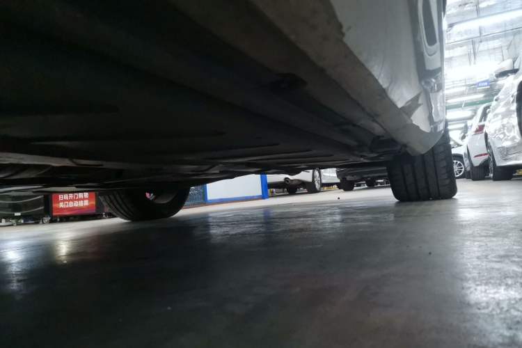 Used Mercedes-Benz E-Class 2020 E 260 Sport Edition Left Side Sill