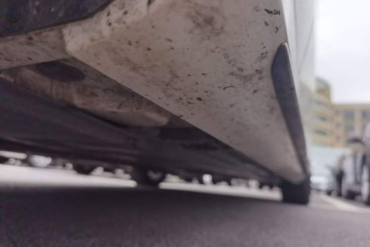 Used Mercedes-Benz E-Class 2020 Facelift E 260 L Sport Edition Left Side Sill