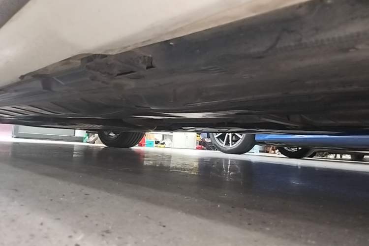 Used Mercedes-Benz E-Class 2020 Restyled E 300 L Sport Exclusive Edition Left Side Sill