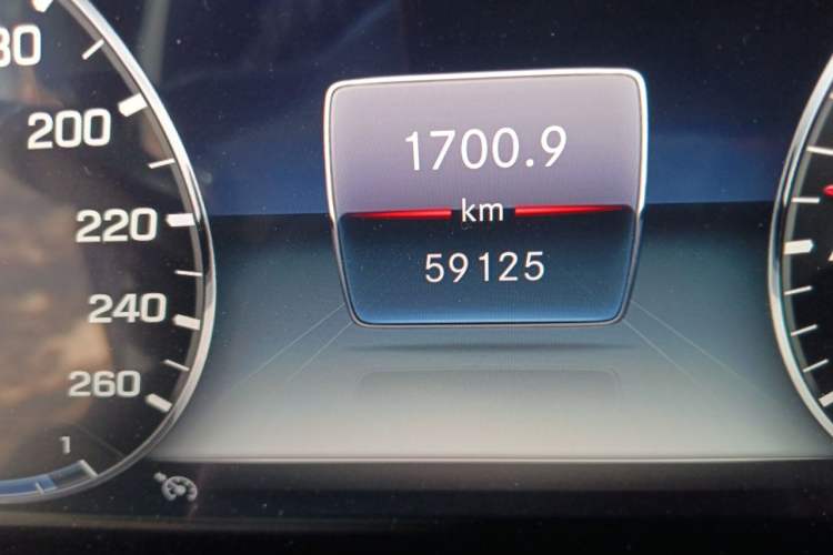 Used Mercedes-Benz E-Class 2020 Restyled E 300 L Sporty and Stylish Edition Odometer Close Up
