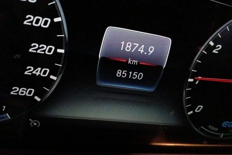 Used Mercedes-Benz E-Class 2020 Facelift E 260 Sport Edition Odometer Close Up