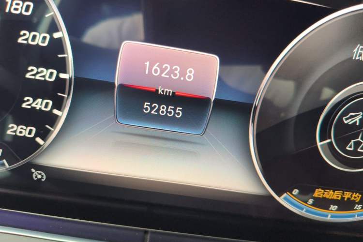 Used Mercedes-Benz E-Class 2020 Facelift E 260 Sport Edition Odometer Close Up