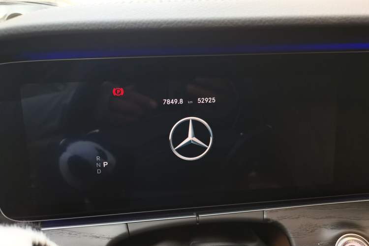 Used Mercedes-Benz E-Class 2020 E 260 L 4MATIC Odometer Close Up