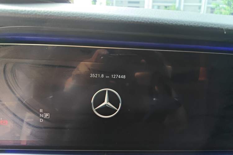 Used Mercedes-Benz E-Class 2020 E 260 Sport Edition Odometer Close Up