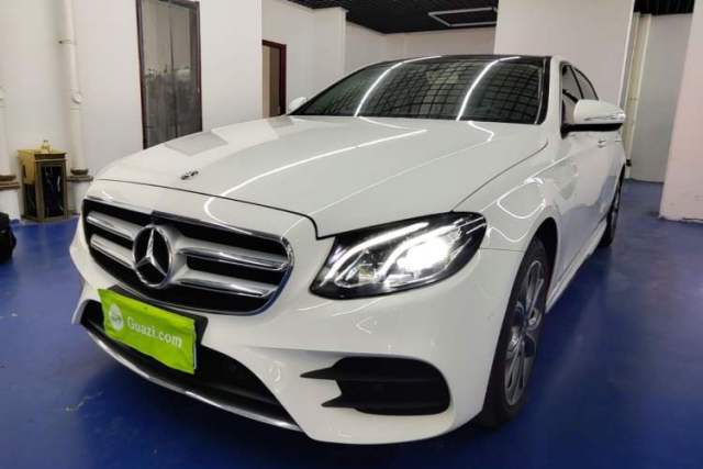 Ojetý Mercedes-Benz E-Class 2020 Restyled E 300 L Sporty and Stylish Edition