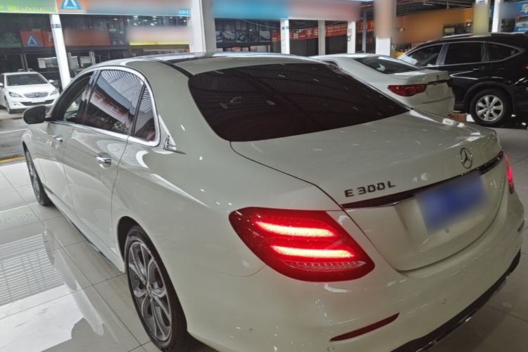 Used Mercedes-Benz E-Class 2020 E 300 L Sport Luxury Edition Rear Left 45 Deg