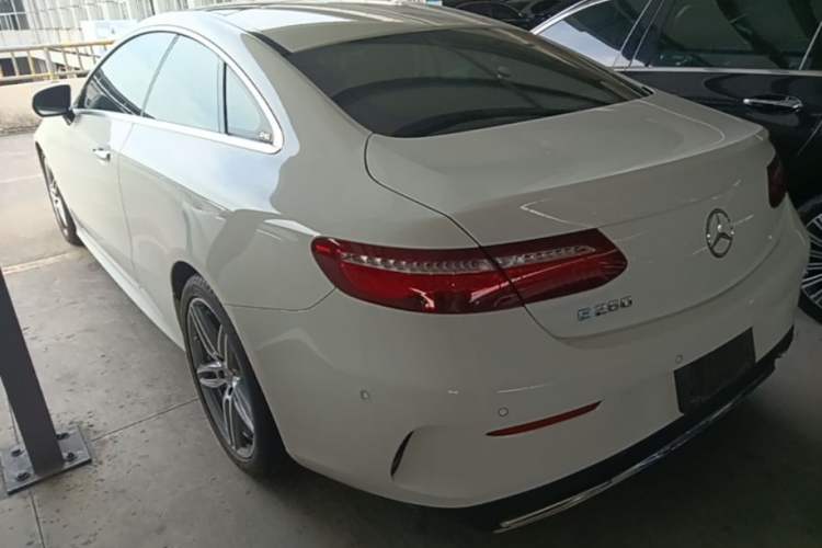 Used Mercedes-Benz E-Class 2020 E 260 Coupe Rear Left 45 Deg