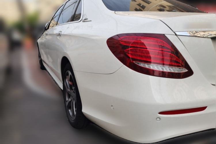 Used Mercedes-Benz E-Class 2020 E 260 L 4MATIC Rear Left 45 Deg
