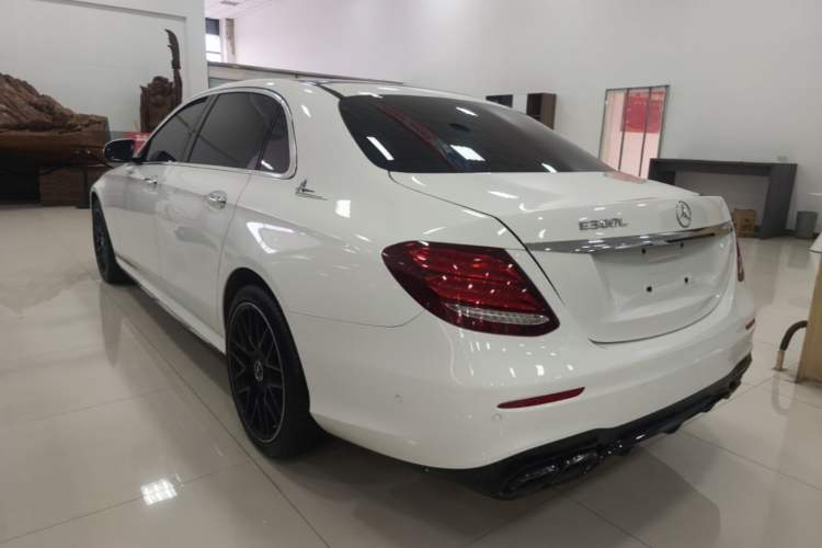 Used Mercedes-Benz E-Class 2020 E 300 L Sporty and Stylish Model Rear Left 45 Deg