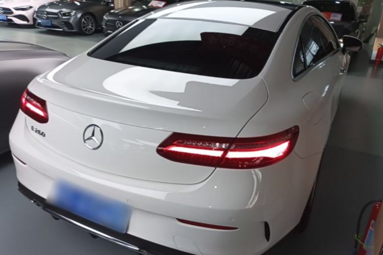 Used Mercedes-Benz E-Class 2020 E 260 Coupe Rear Right 45 Deg
