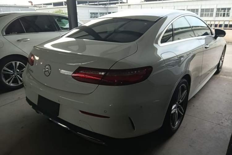 Used Mercedes-Benz E-Class 2020 E 260 Coupe Rear Right 45 Deg