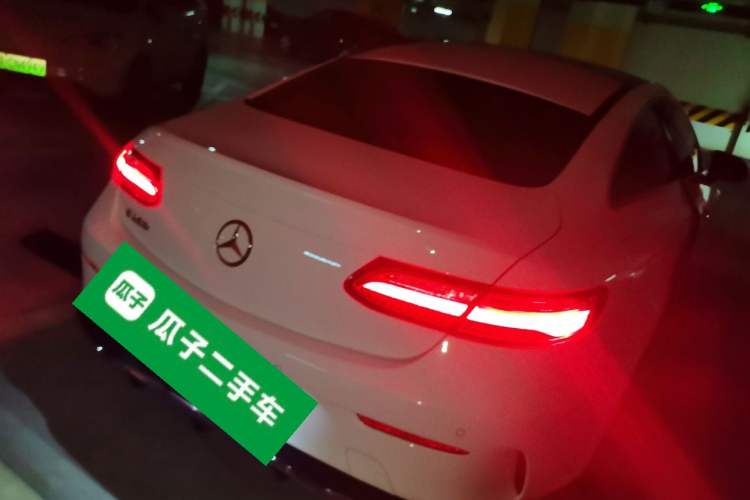 Used Mercedes-Benz E-Class 2020 E 260 Coupe Rear Right 45 Deg