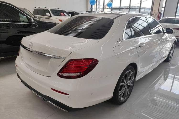Used Mercedes-Benz E-Class 2020 E 300 L Sporty and Stylish Model Rear Right 45 Deg