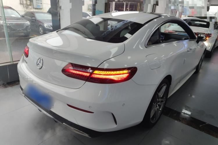 Used Mercedes-Benz E-Class 2020 E 260 Coupe Rear Right 45 Deg
