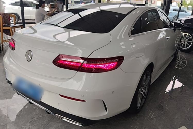 Used Mercedes-Benz E-Class 2020 E 260 Coupe Rear Right 45 Deg