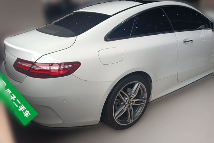 Used Mercedes-Benz E-Class 2020 E 260 Coupe Rear Right 45 Deg