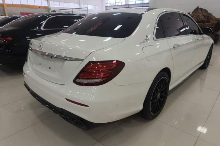Used Mercedes-Benz E-Class 2020 E 300 L Sporty and Stylish Model Rear Right 45 Deg