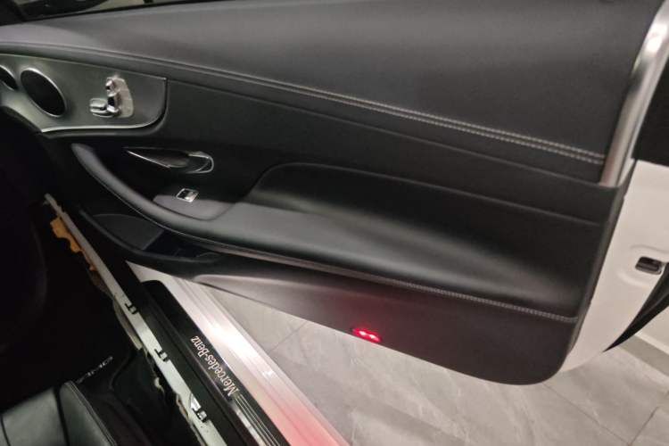 Used Mercedes-Benz E-Class 2020 E 260 Coupe Right Front Door Interior