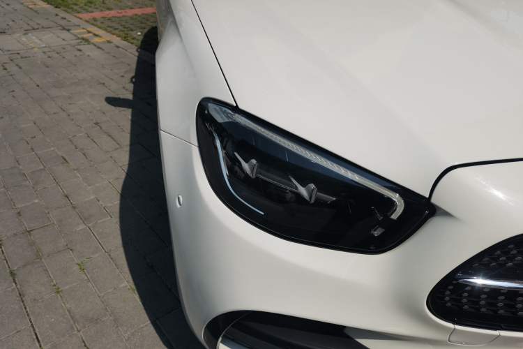 Used Mercedes-Benz E-Class 2020 Facelift E 260 Sport Edition Right Front Headlight
