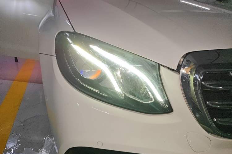 Used Mercedes-Benz E-Class 2020 E 300 L Sporty and Stylish Model Right Front Headlight