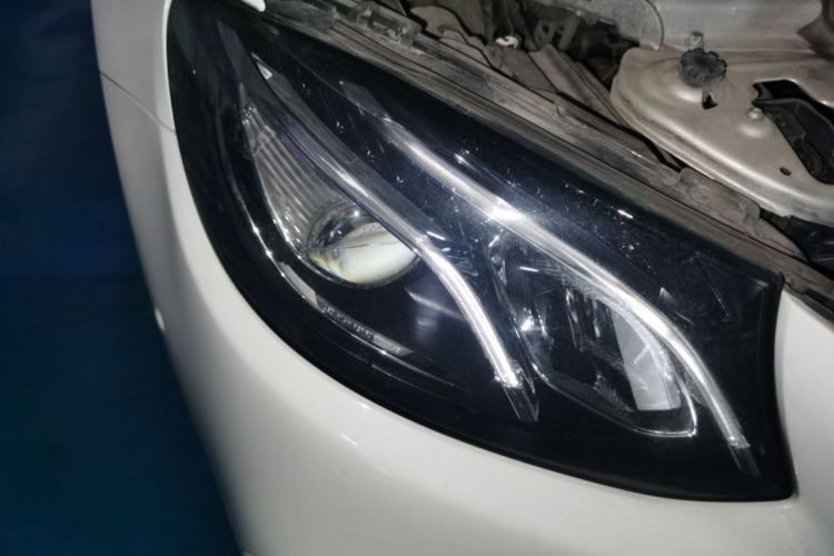 Used Mercedes-Benz E-Class 2020 Facelift E 260 L Sport Edition Right Front Headlight