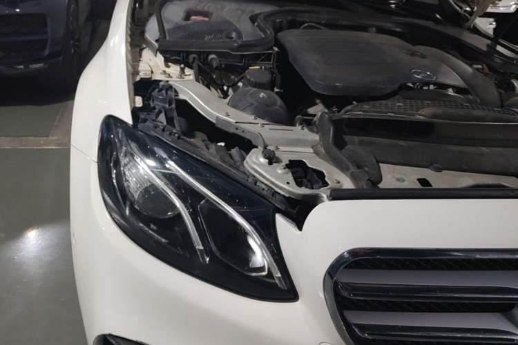 Used Mercedes-Benz E-Class 2020 E 300 L Sport Luxury Edition Right Front Headlight
