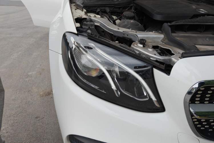 Used Mercedes-Benz E-Class 2020 E 260 Sport Edition Right Front Headlight