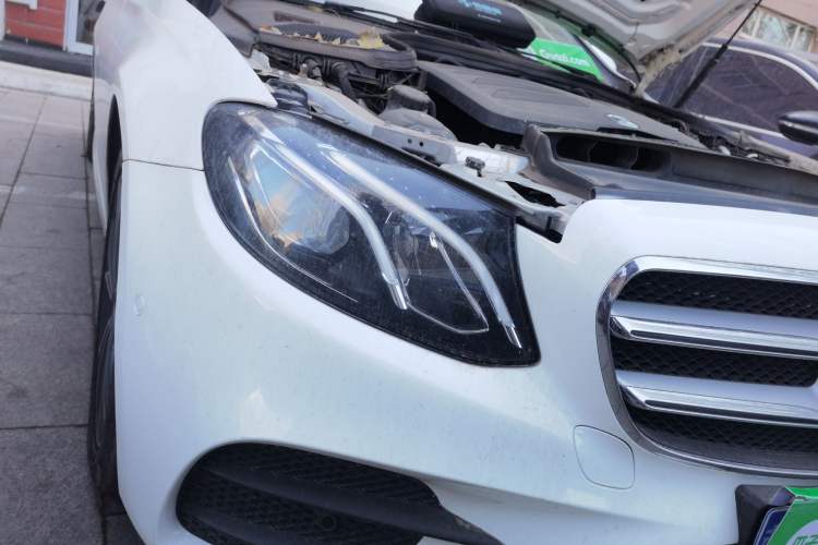 Used Mercedes-Benz E-Class 2020 E 300 L Sporty and Stylish Model Right Front Headlight